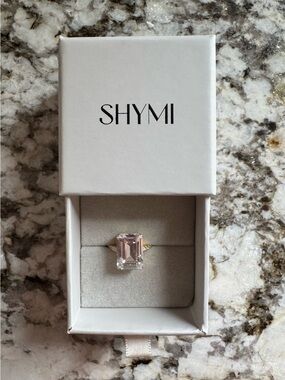SHYMI Emerald-Cut Cubic Zirconia Cocktail Ring in Gold Size 6